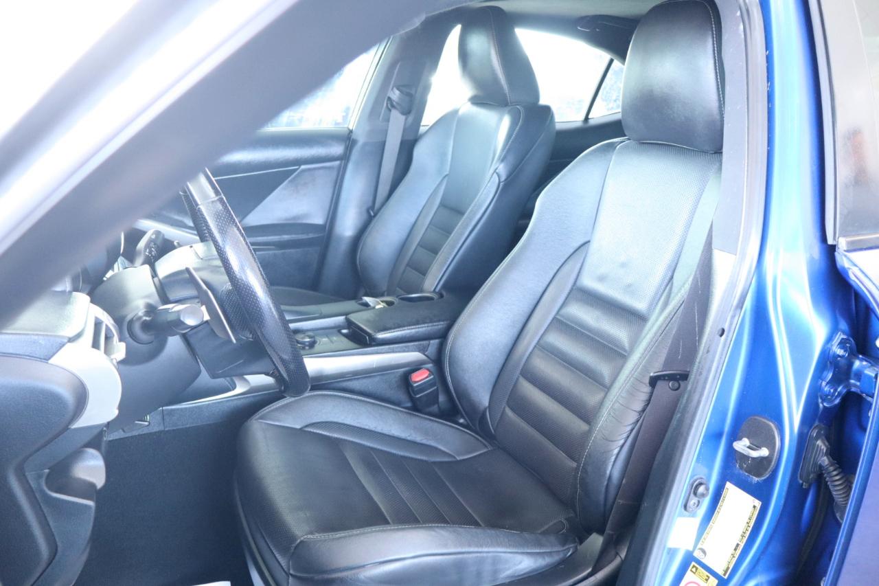 Lexus IS 300 4dr Sdn AWD 2016