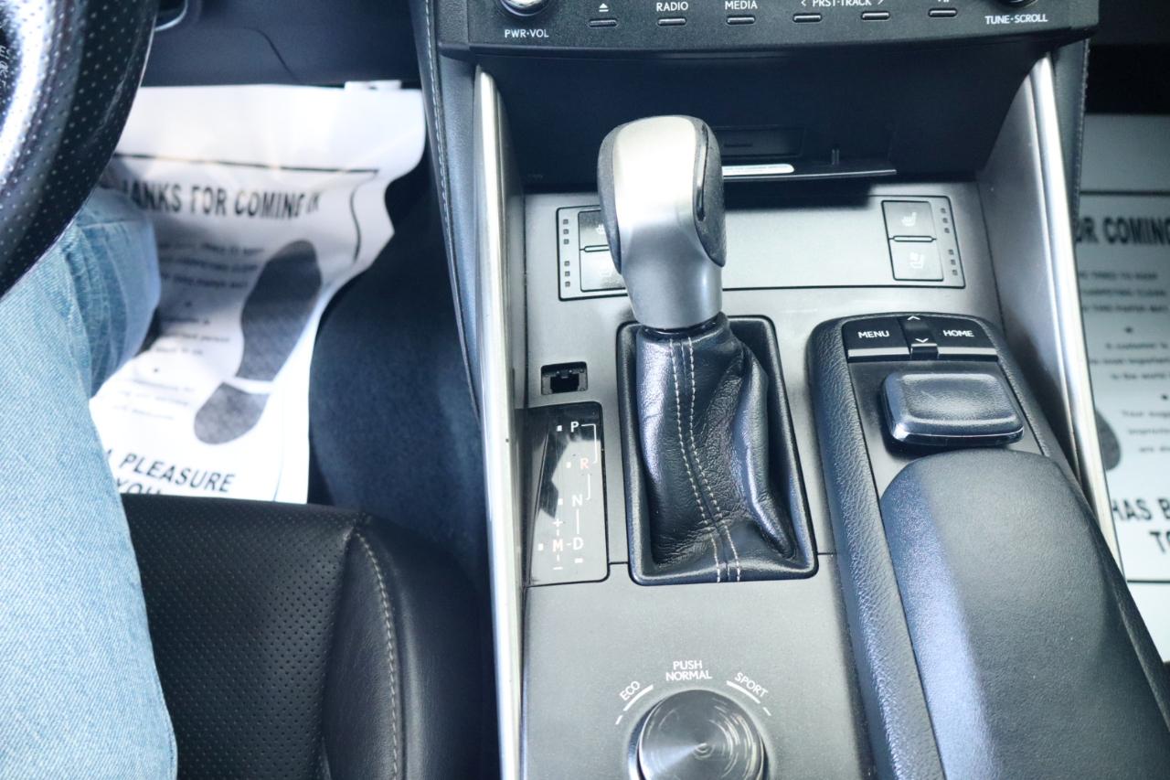 Lexus IS 300 4dr Sdn AWD 2016