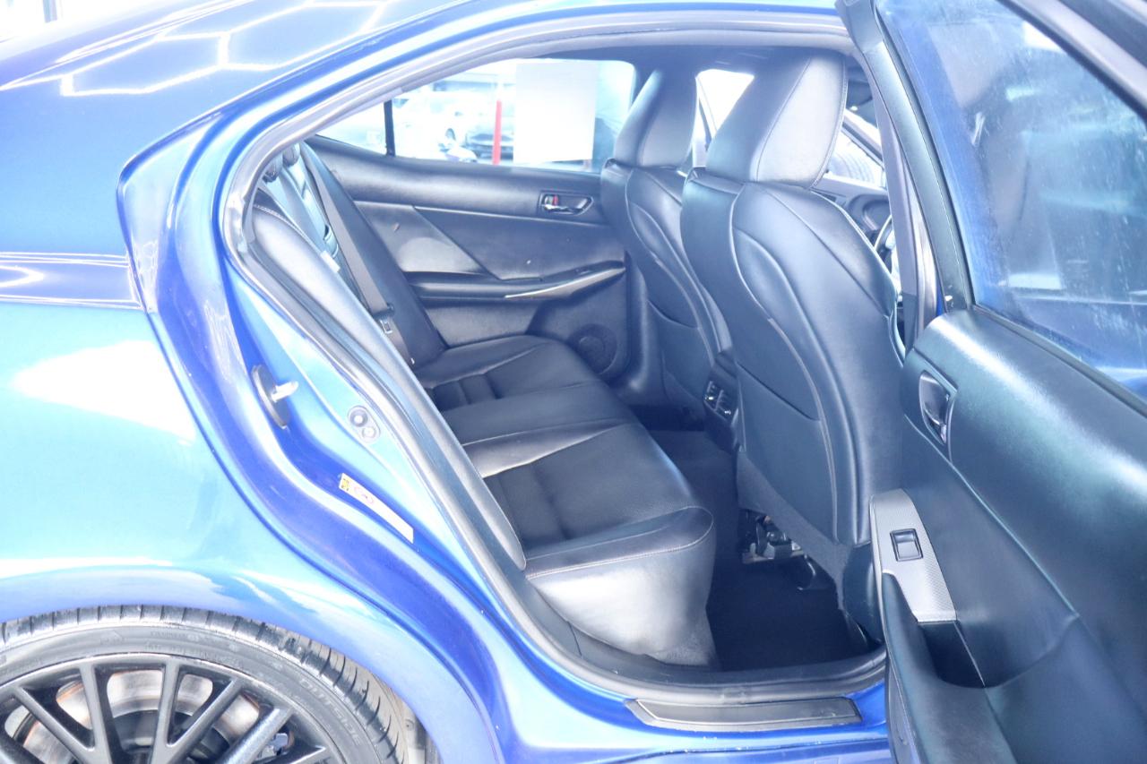 Lexus IS 300 4dr Sdn AWD 2016