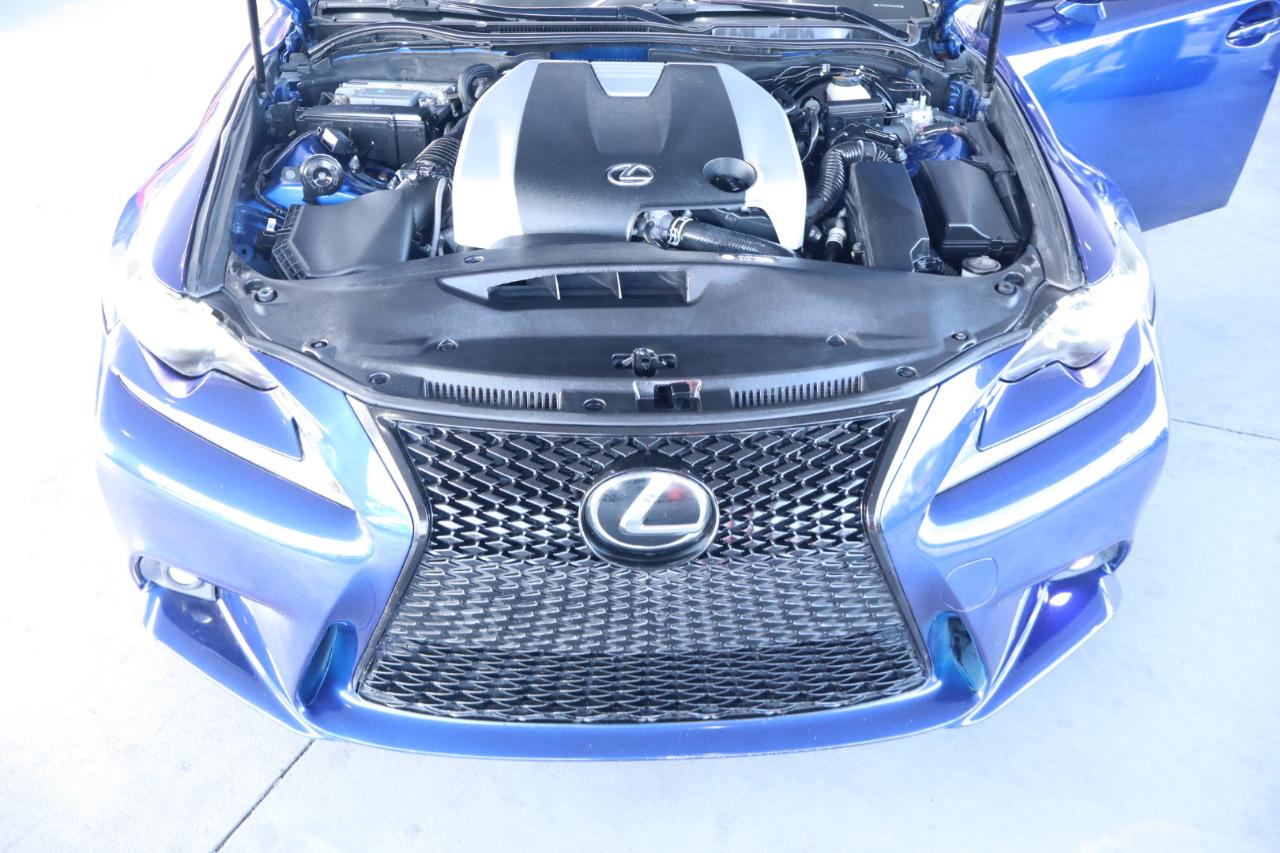 Lexus IS 300 4dr Sdn AWD 2016