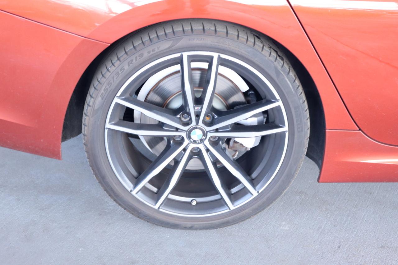 BMW 3 Series 330i Sedan 2019