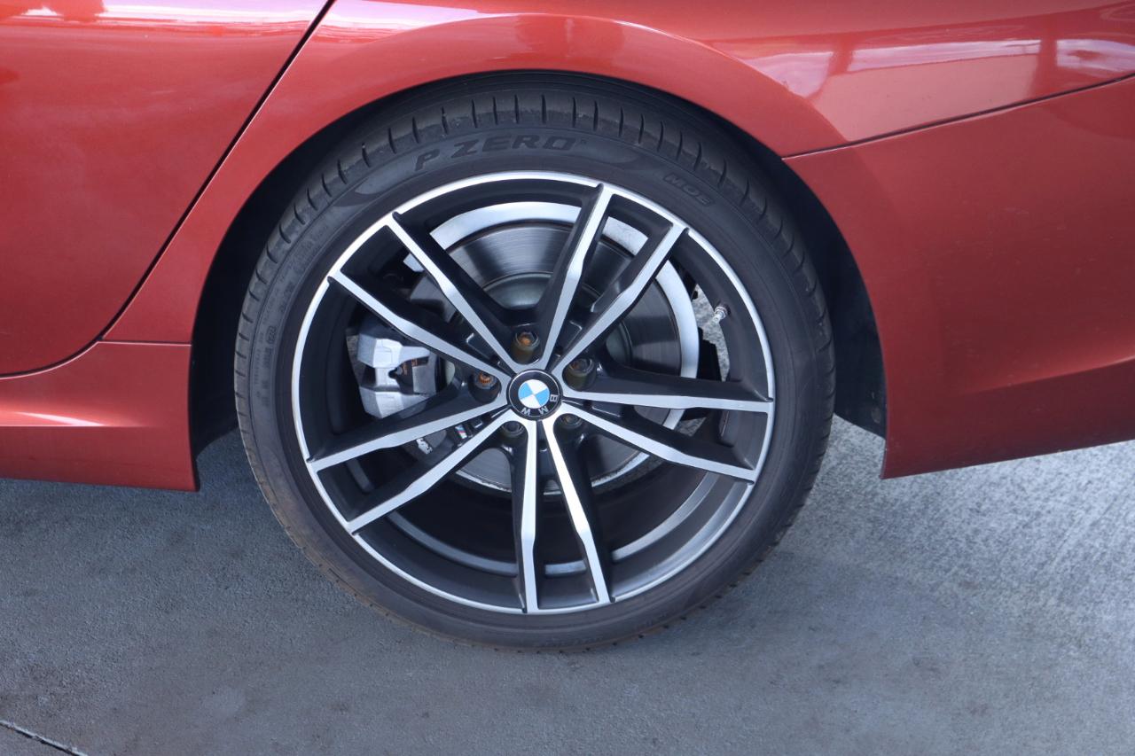 BMW 3 Series 330i Sedan 2019