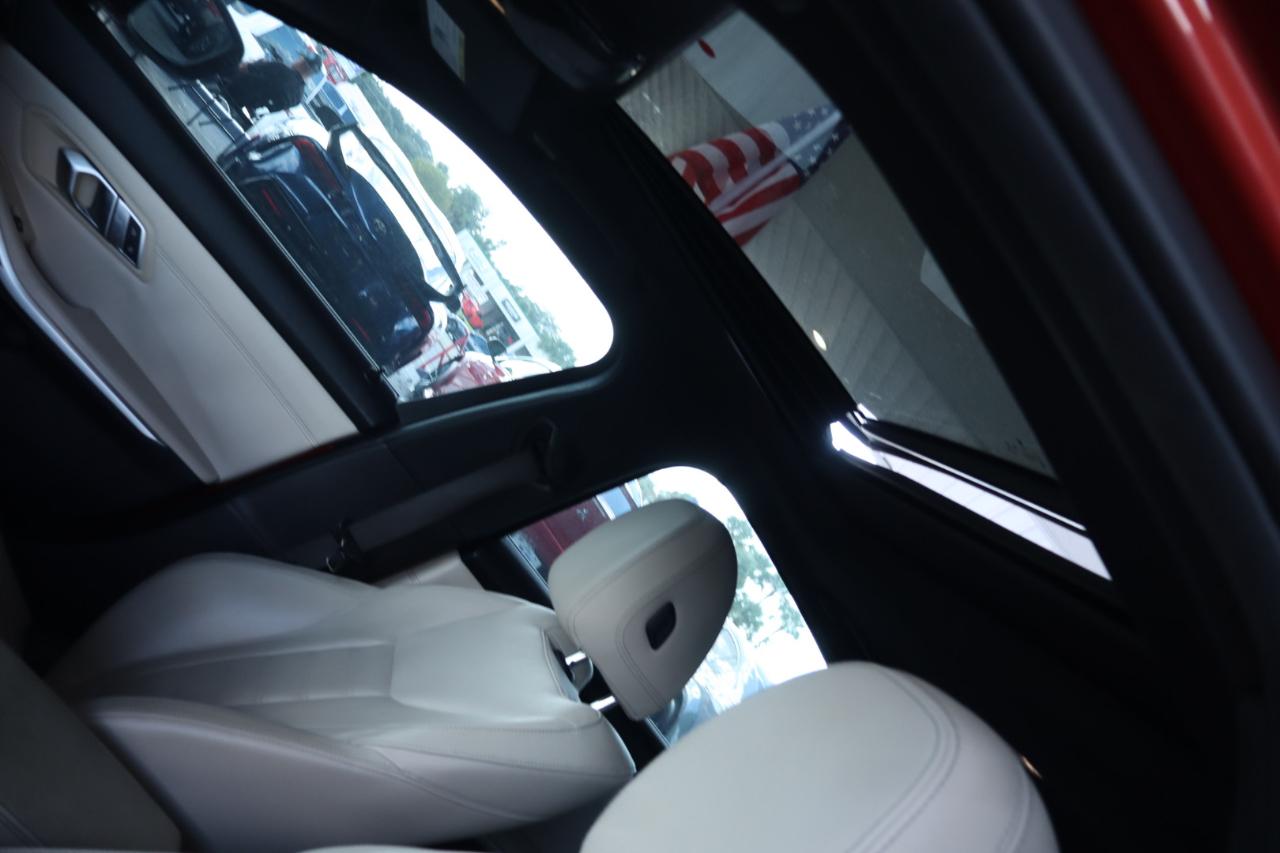 BMW 3 Series 330i Sedan 2019