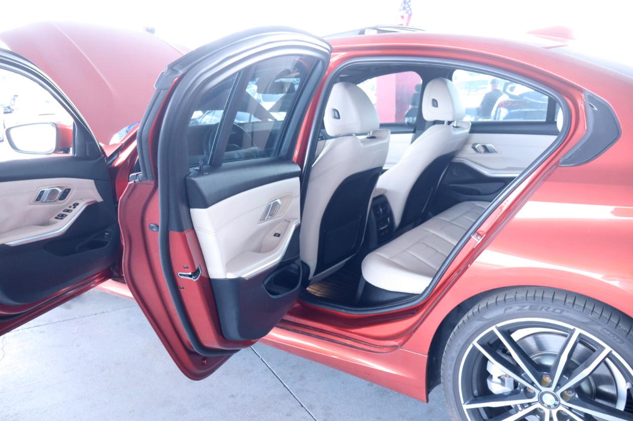BMW 3 Series 330i Sedan 2019