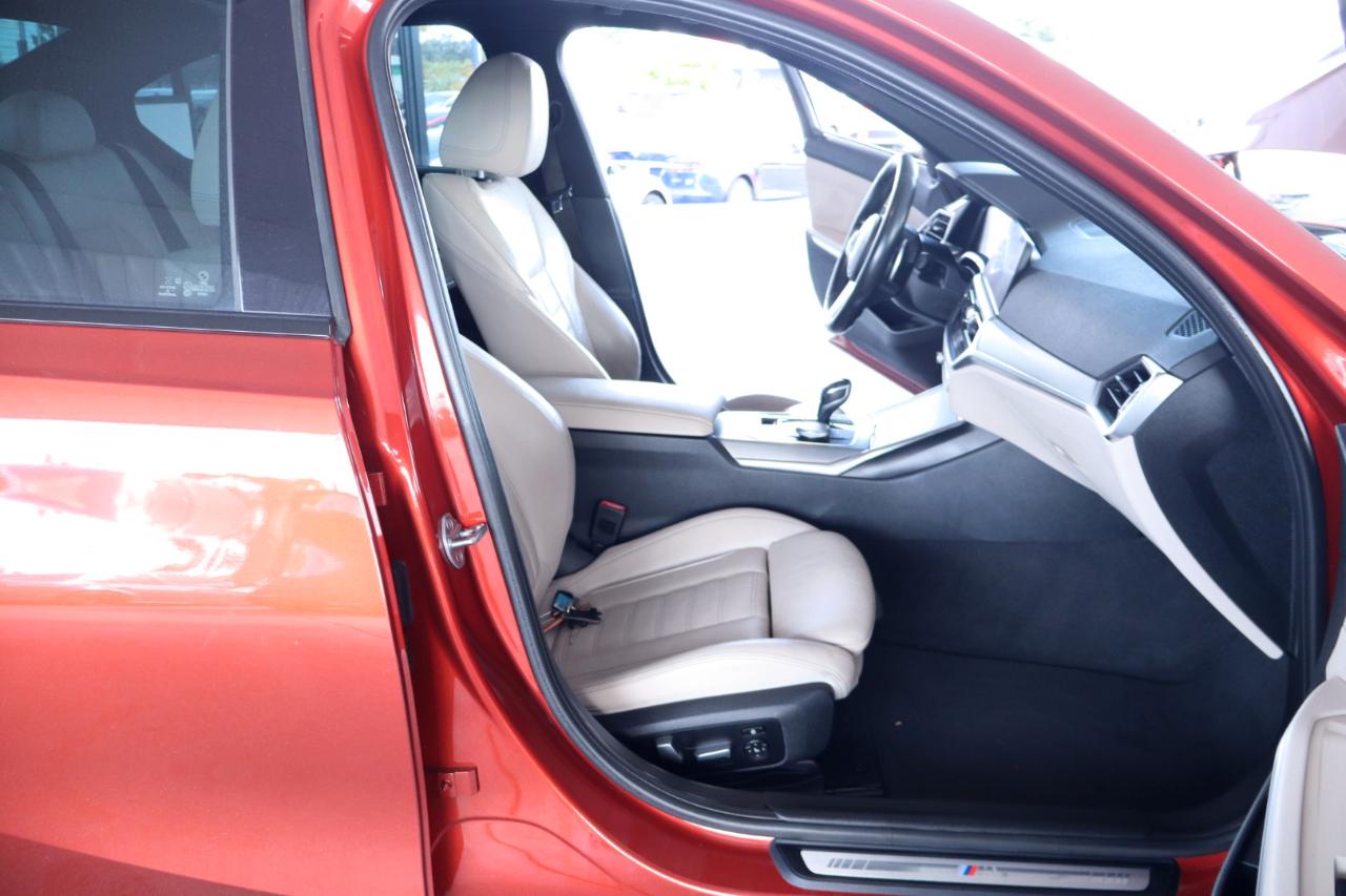 BMW 3 Series 330i Sedan 2019