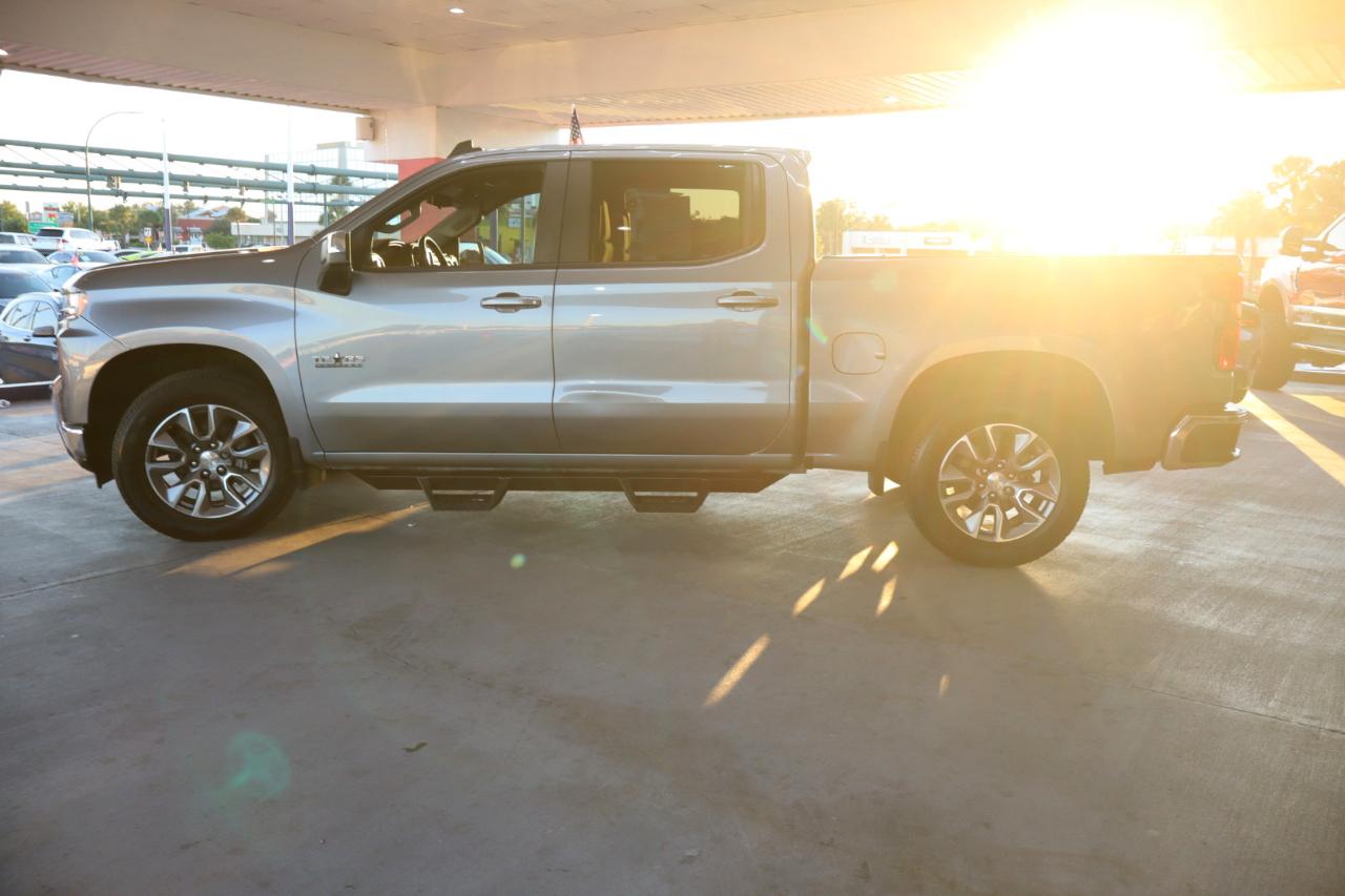 Chevrolet Silverado 1500 2WD Crew Cab 147" LT 2021