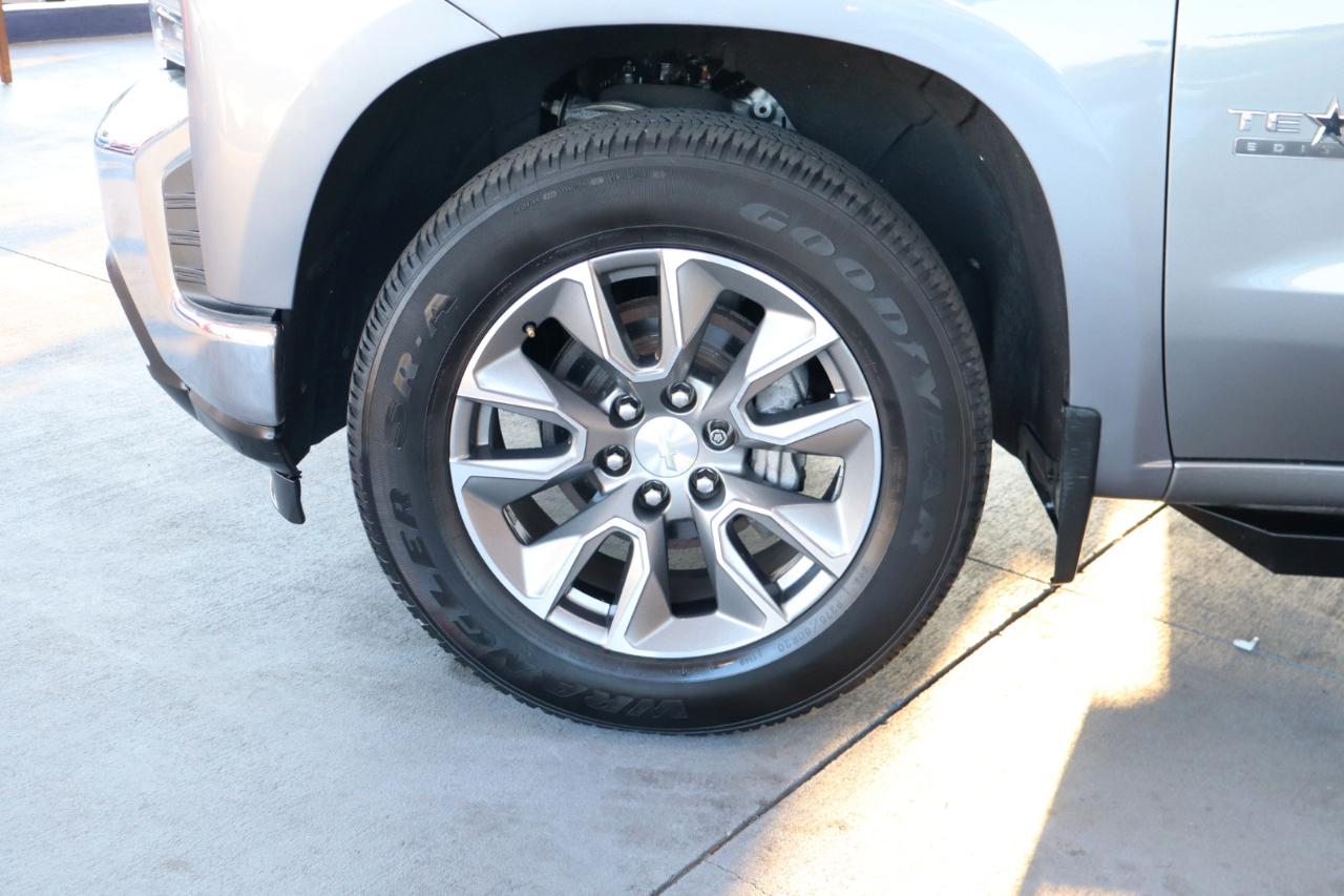 Chevrolet Silverado 1500 2WD Crew Cab 147" LT 2021