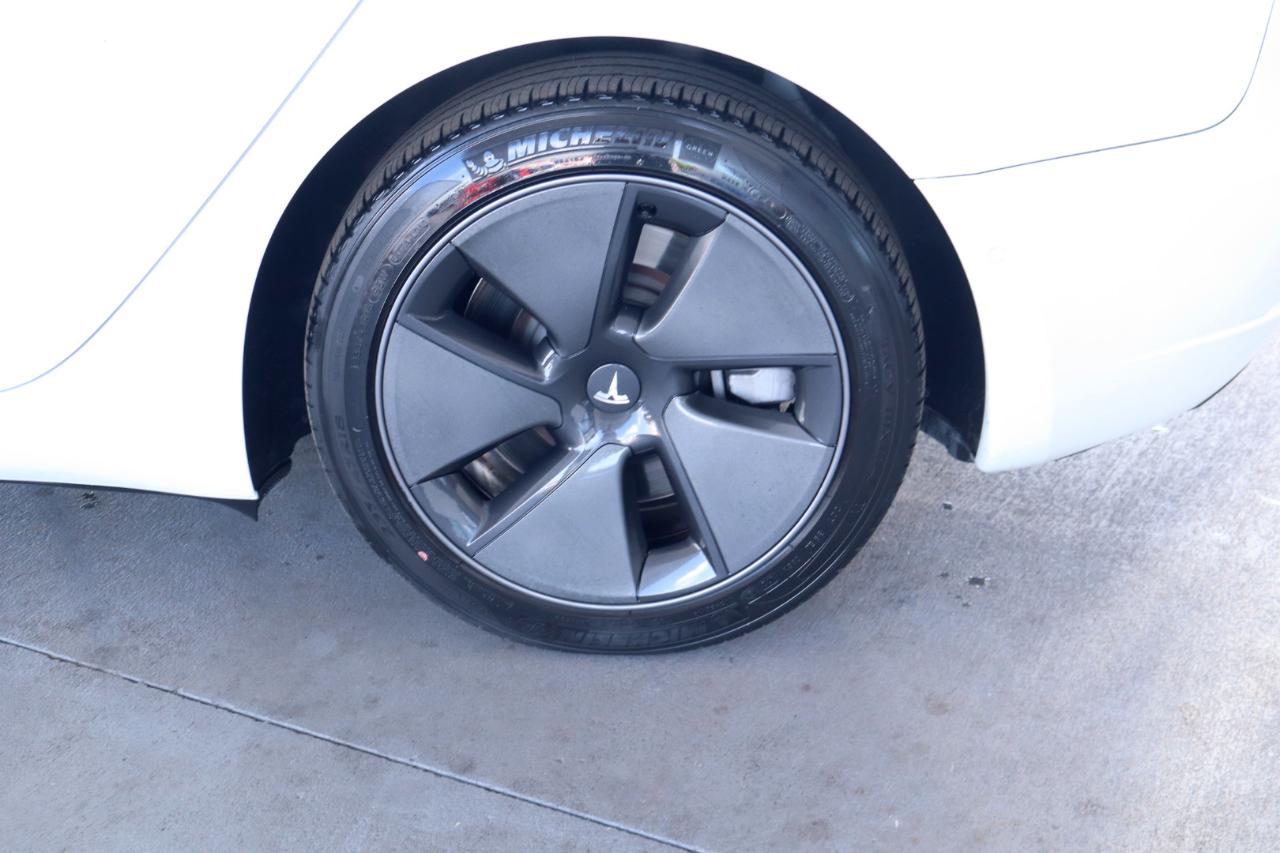 Tesla Model 3 Standard Range Plus RWD 2021