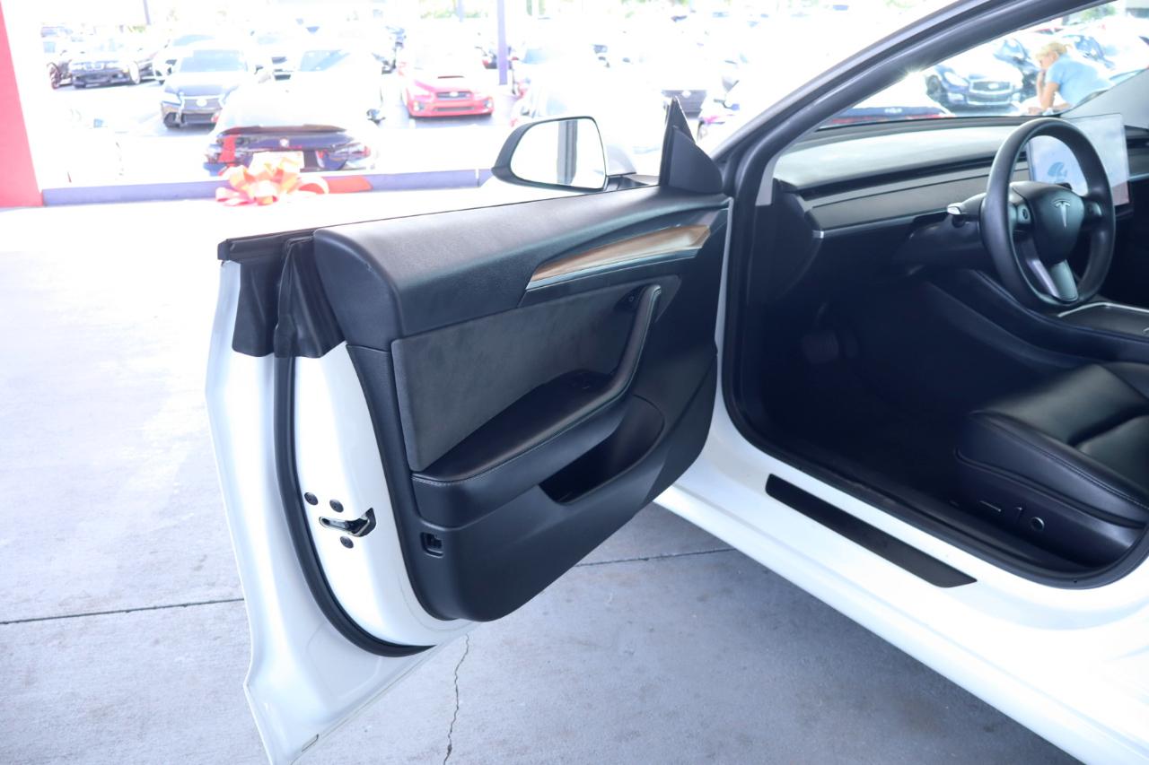 Tesla Model 3 Standard Range Plus RWD 2021