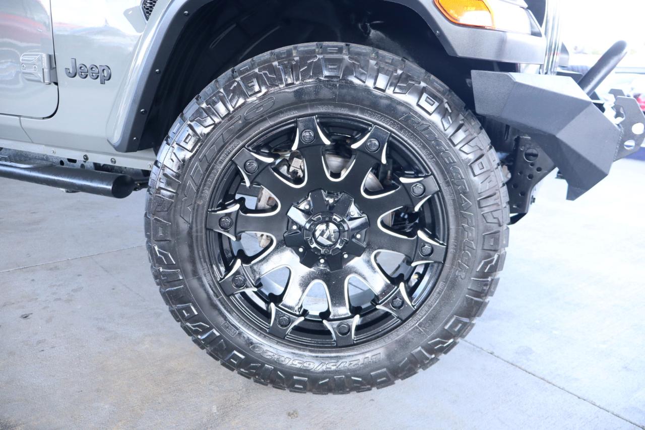 Jeep Gladiator Willys 4x4 2021