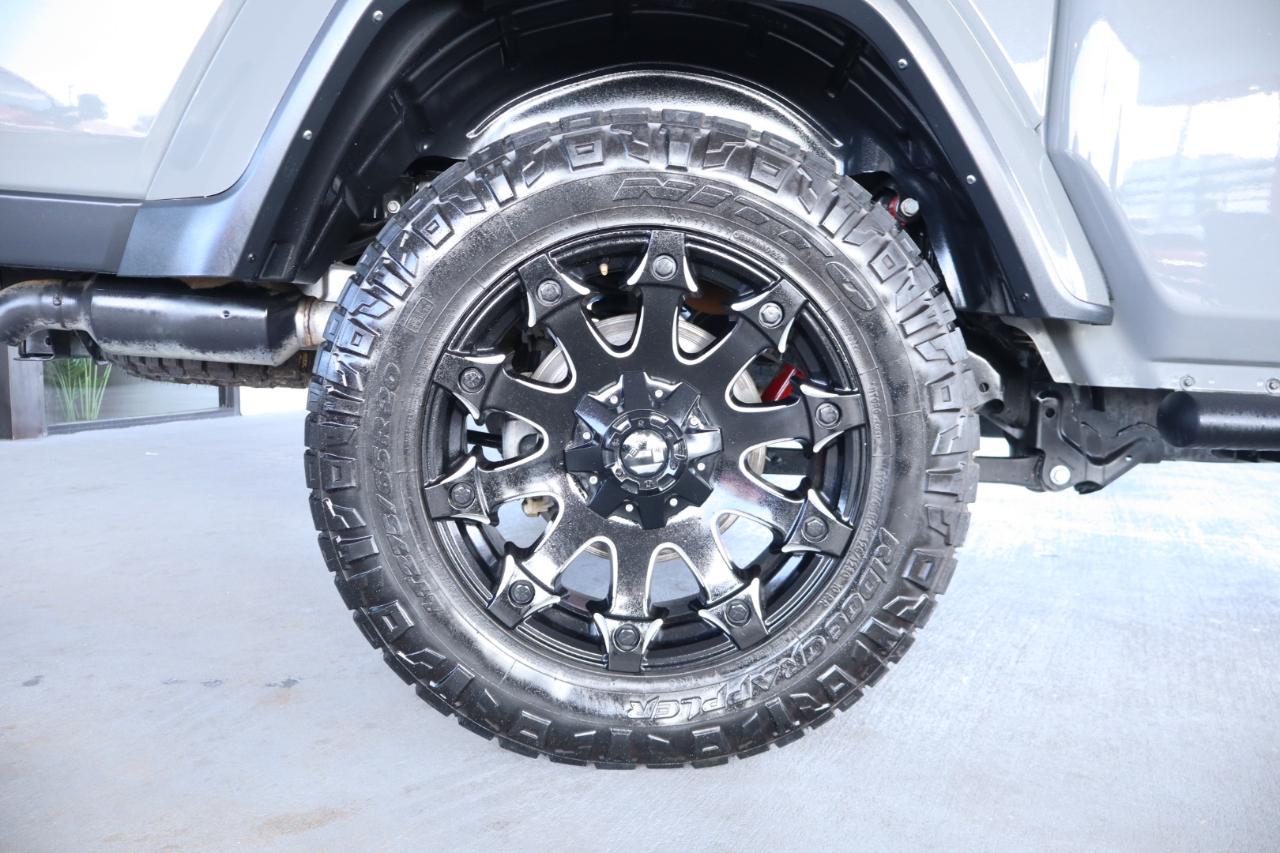Jeep Gladiator Willys 4x4 2021