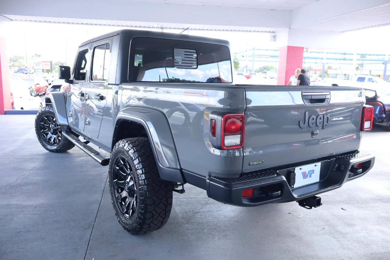 Jeep Gladiator Willys 4x4 2021