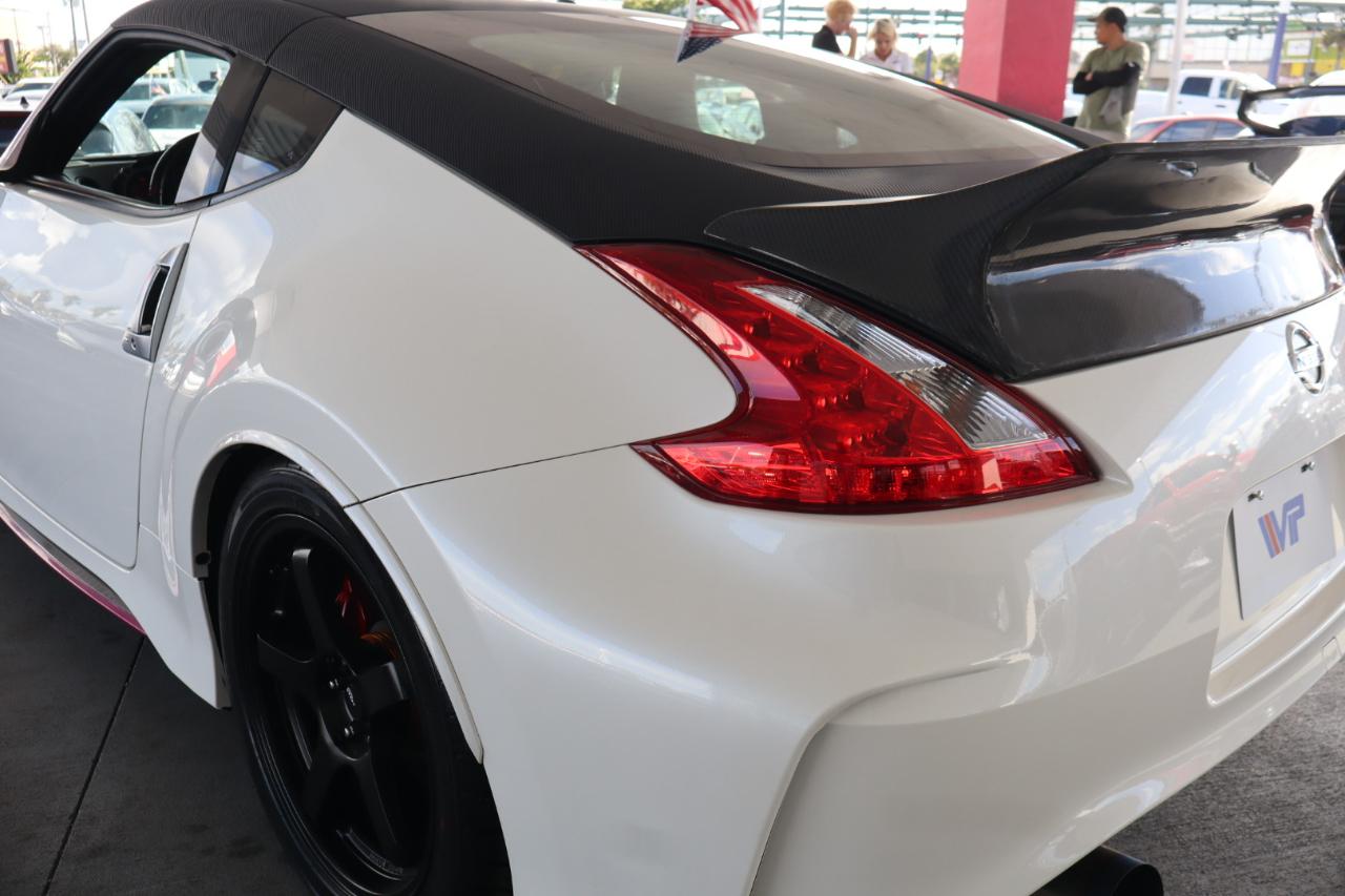 Nissan 370Z Coupe NISMO Manual 2017