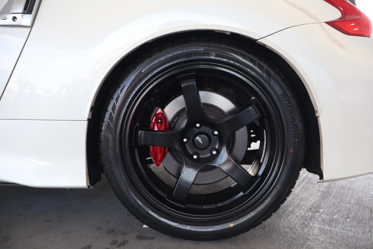 Nissan 370Z Coupe NISMO Manual 2017