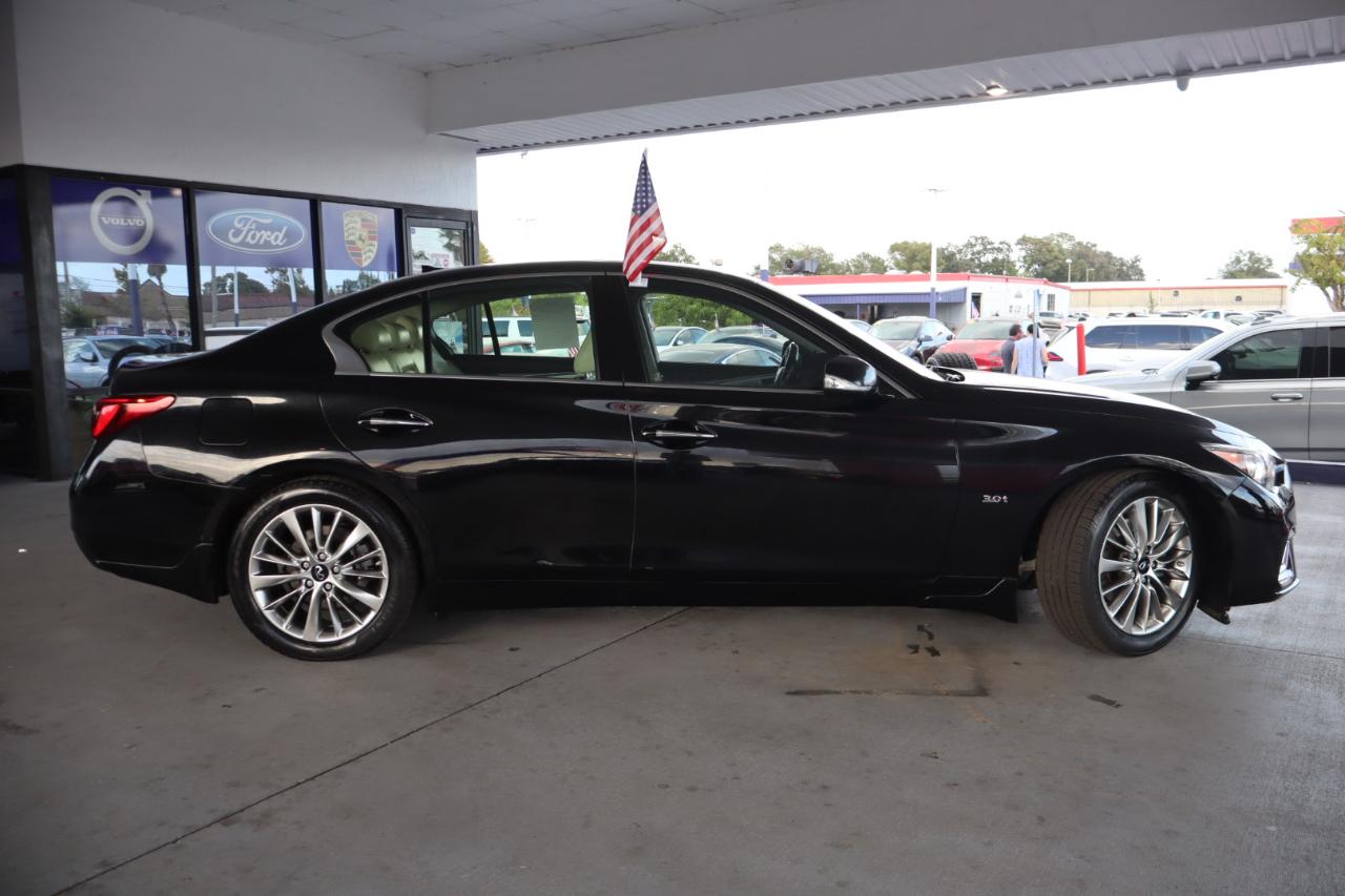 Infiniti Q50 3.0t LUXE RWD 2020