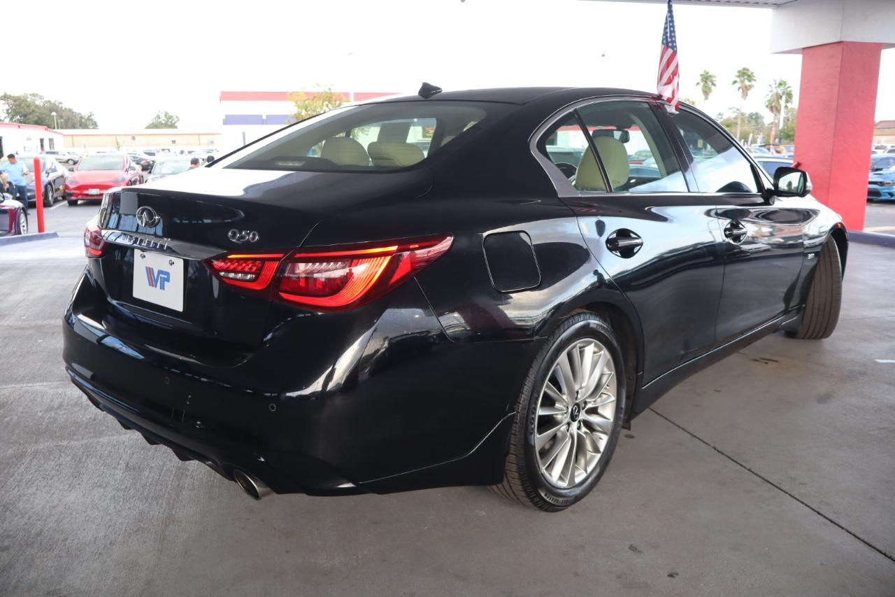 Infiniti Q50 3.0t LUXE RWD 2020