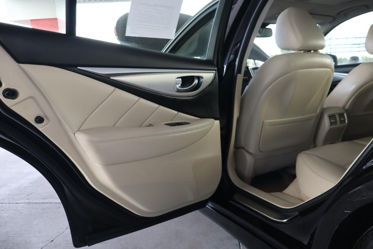 Infiniti Q50 3.0t LUXE RWD 2020