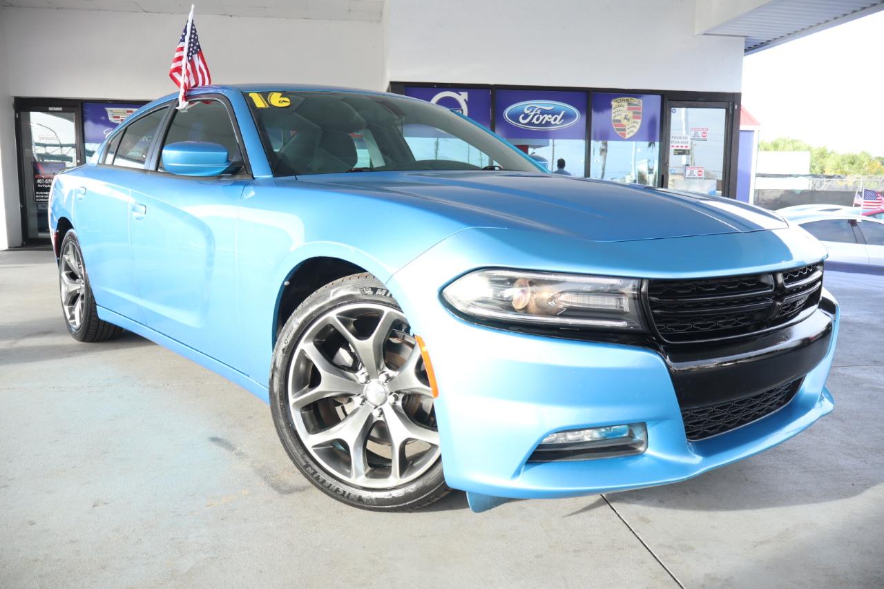 Dodge Charger 4dr Sdn SXT RWD 2016