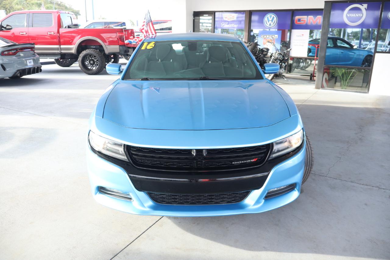 Dodge Charger 4dr Sdn SXT RWD 2016