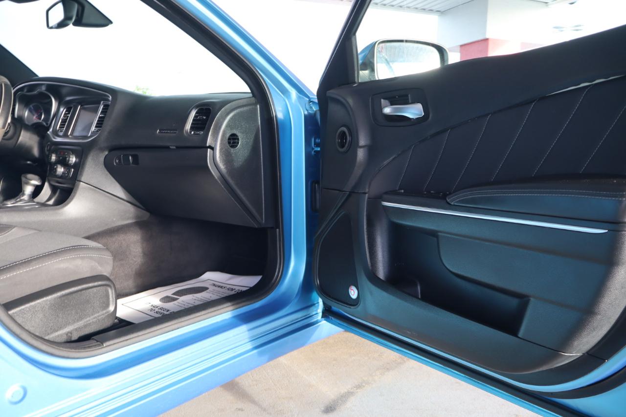 Dodge Charger 4dr Sdn SXT RWD 2016