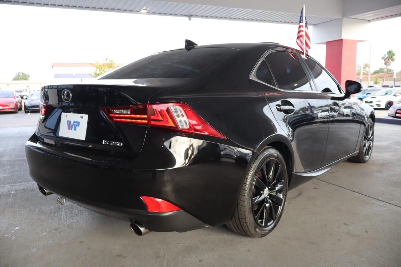 Lexus IS 250 4dr Sport Sdn RWD 2015