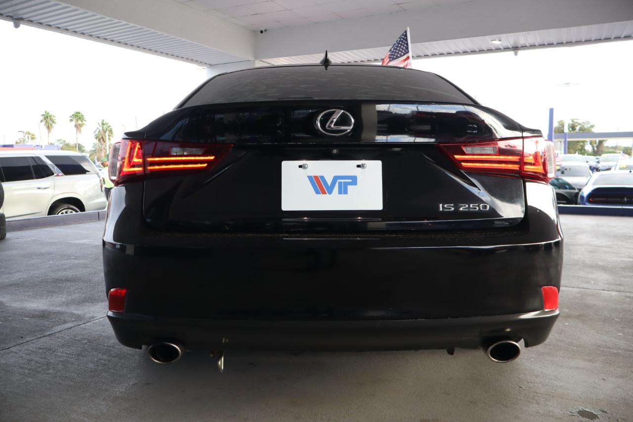 Lexus IS 250 4dr Sport Sdn RWD 2015