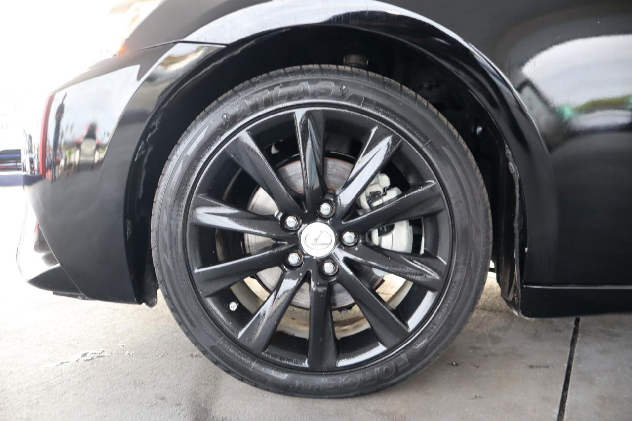 Lexus IS 250 4dr Sport Sdn RWD 2015