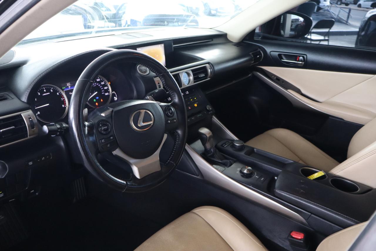 Lexus IS 250 4dr Sport Sdn RWD 2015