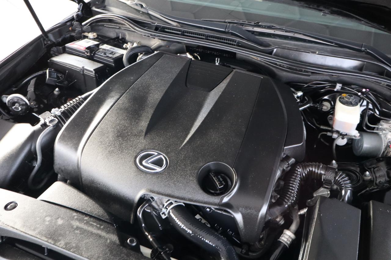 Lexus IS 250 4dr Sport Sdn RWD 2015