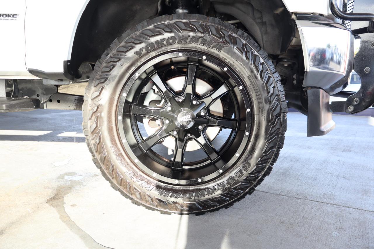 Ford Super Duty F-250 SRW 4WD SuperCab 158" XLT 2022