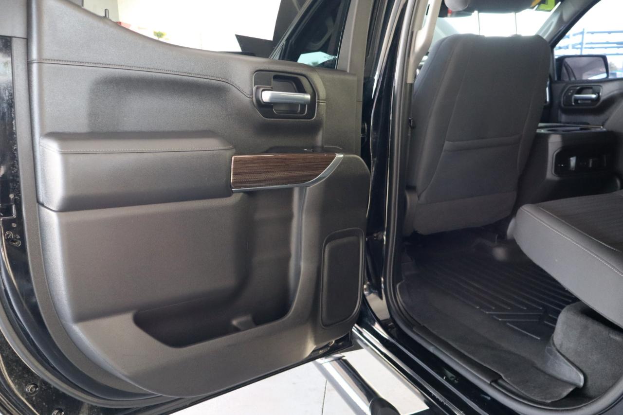 Chevrolet Silverado 1500 2WD Crew Cab 147" RST 2020
