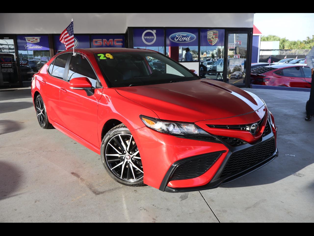 Toyota Camry SE Auto (Natl) 2024