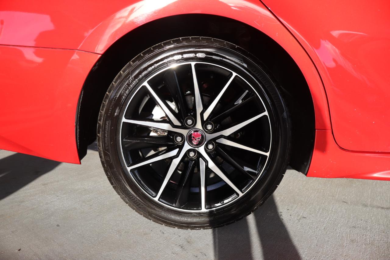 Toyota Camry SE Auto (Natl) 2024