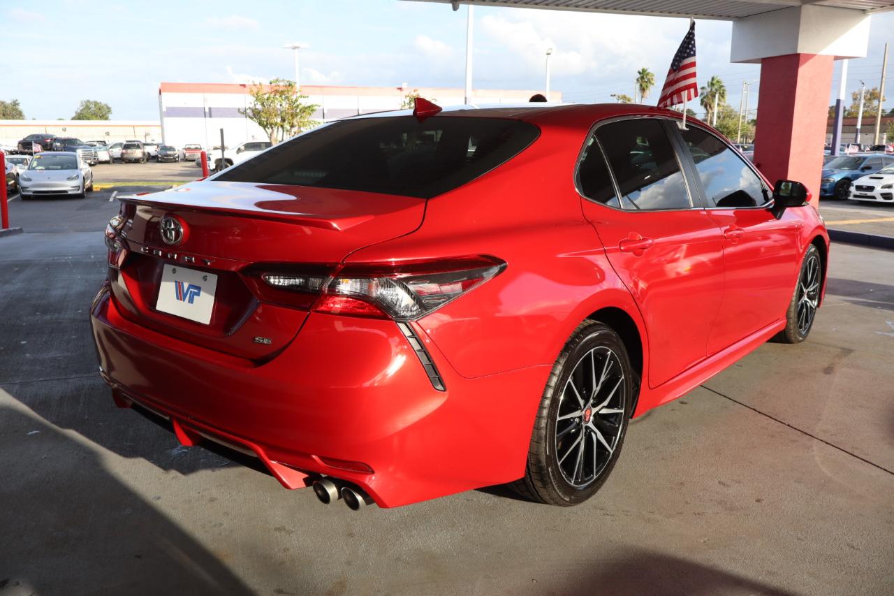 Toyota Camry SE Auto (Natl) 2024