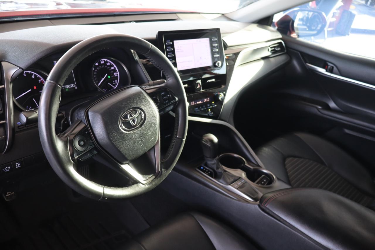 Toyota Camry SE Auto (Natl) 2024