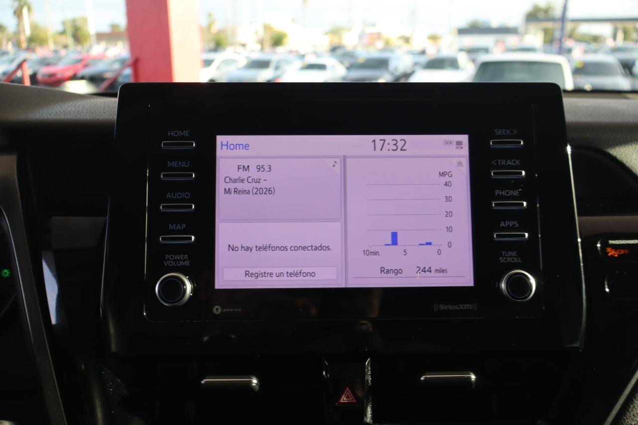 Toyota Camry SE Auto (Natl) 2024