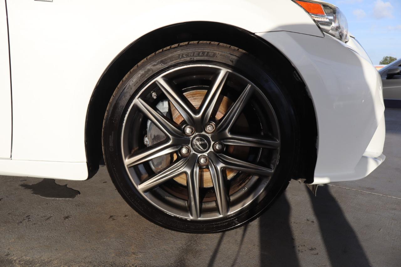 Lexus IS 350 4dr Sdn RWD 2015