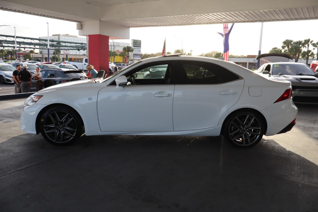 Lexus IS 350 4dr Sdn RWD 2015
