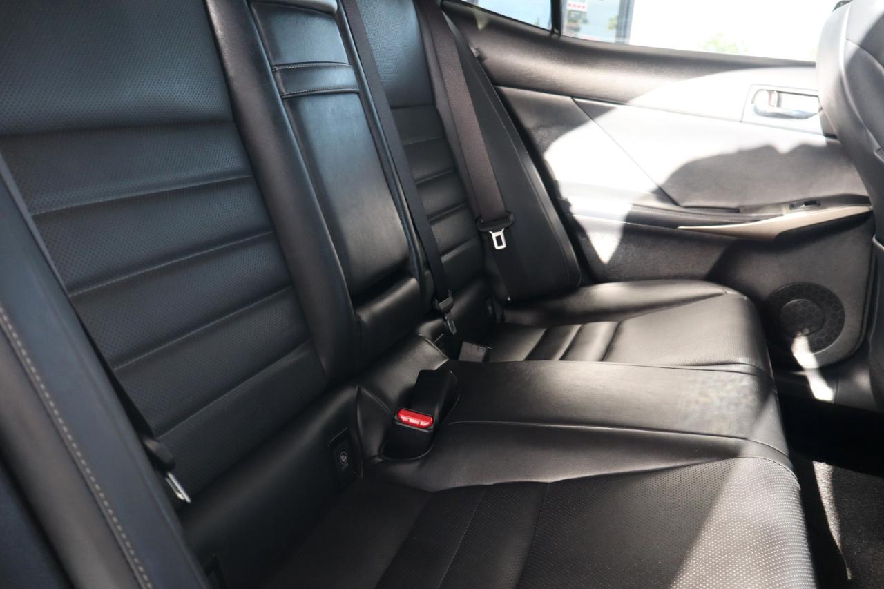 Lexus IS 350 4dr Sdn RWD 2015