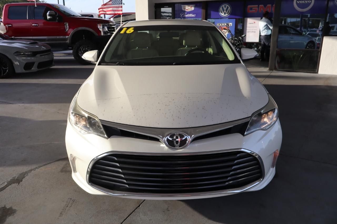 Toyota Avalon 4dr Sdn XLE Premium (Natl) 2016
