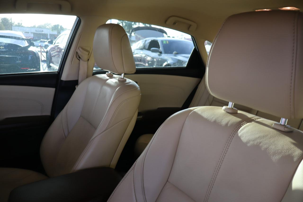 Toyota Avalon 4dr Sdn XLE Premium (Natl) 2016