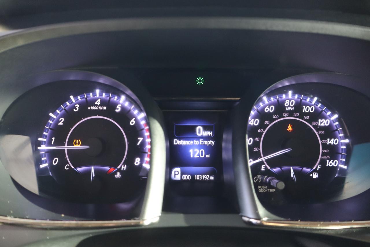 Toyota Avalon 4dr Sdn XLE Premium (Natl) 2016