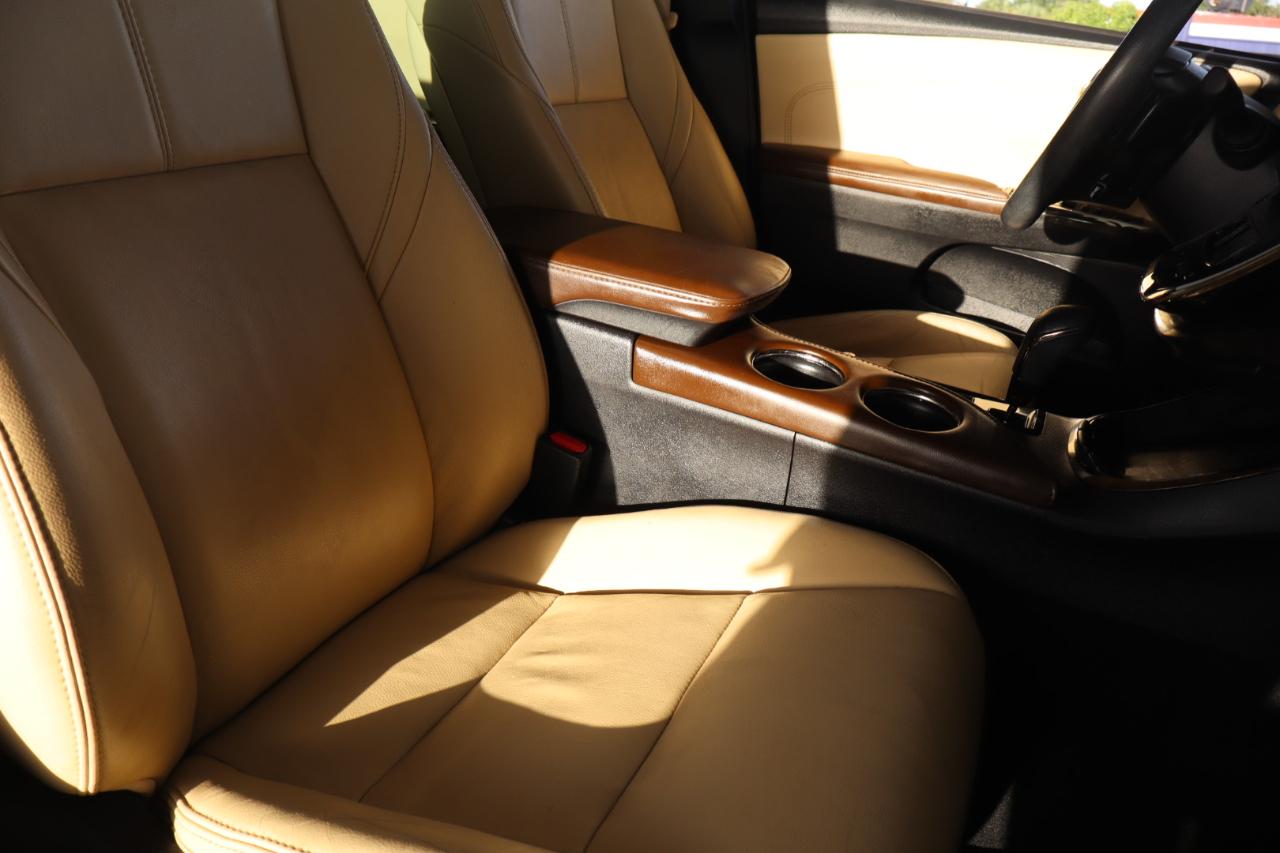 Toyota Avalon 4dr Sdn XLE Premium (Natl) 2016