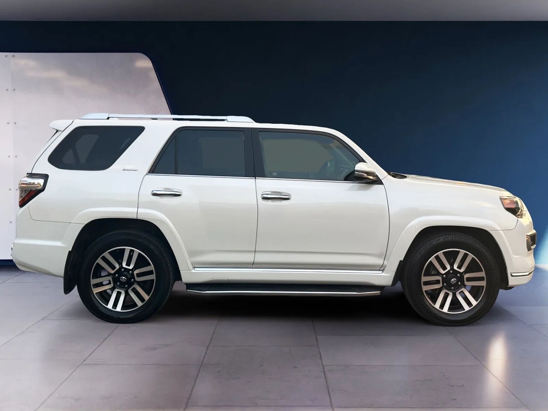 Toyota 4Runner RWD 4dr V6 SR5 Premium (Natl) 2015