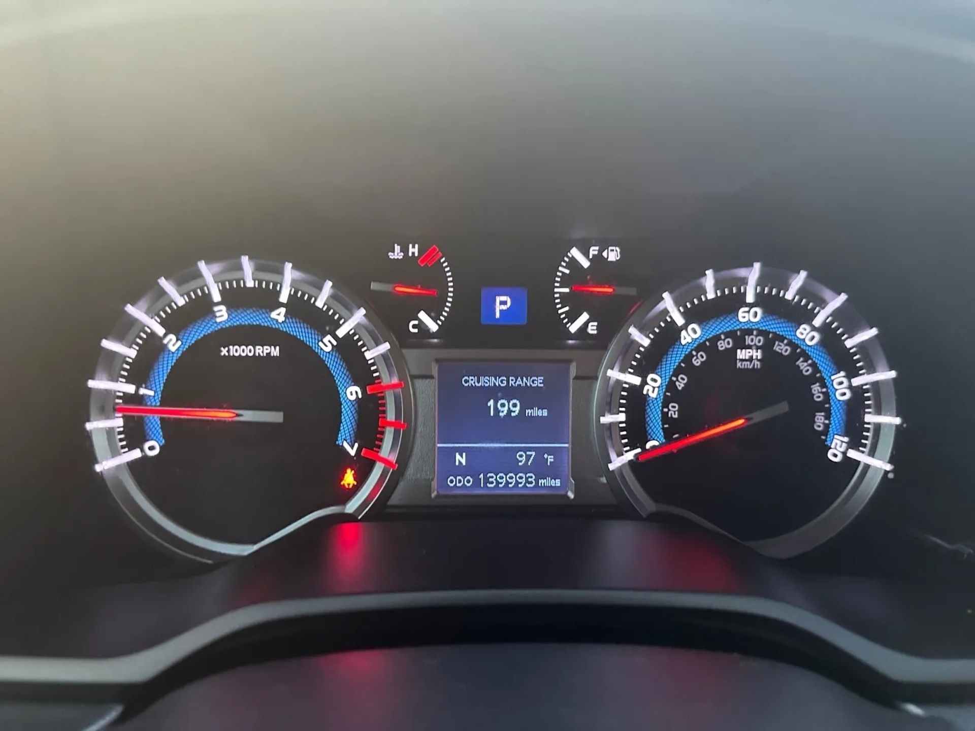 Toyota 4Runner RWD 4dr V6 SR5 Premium (Natl) 2015