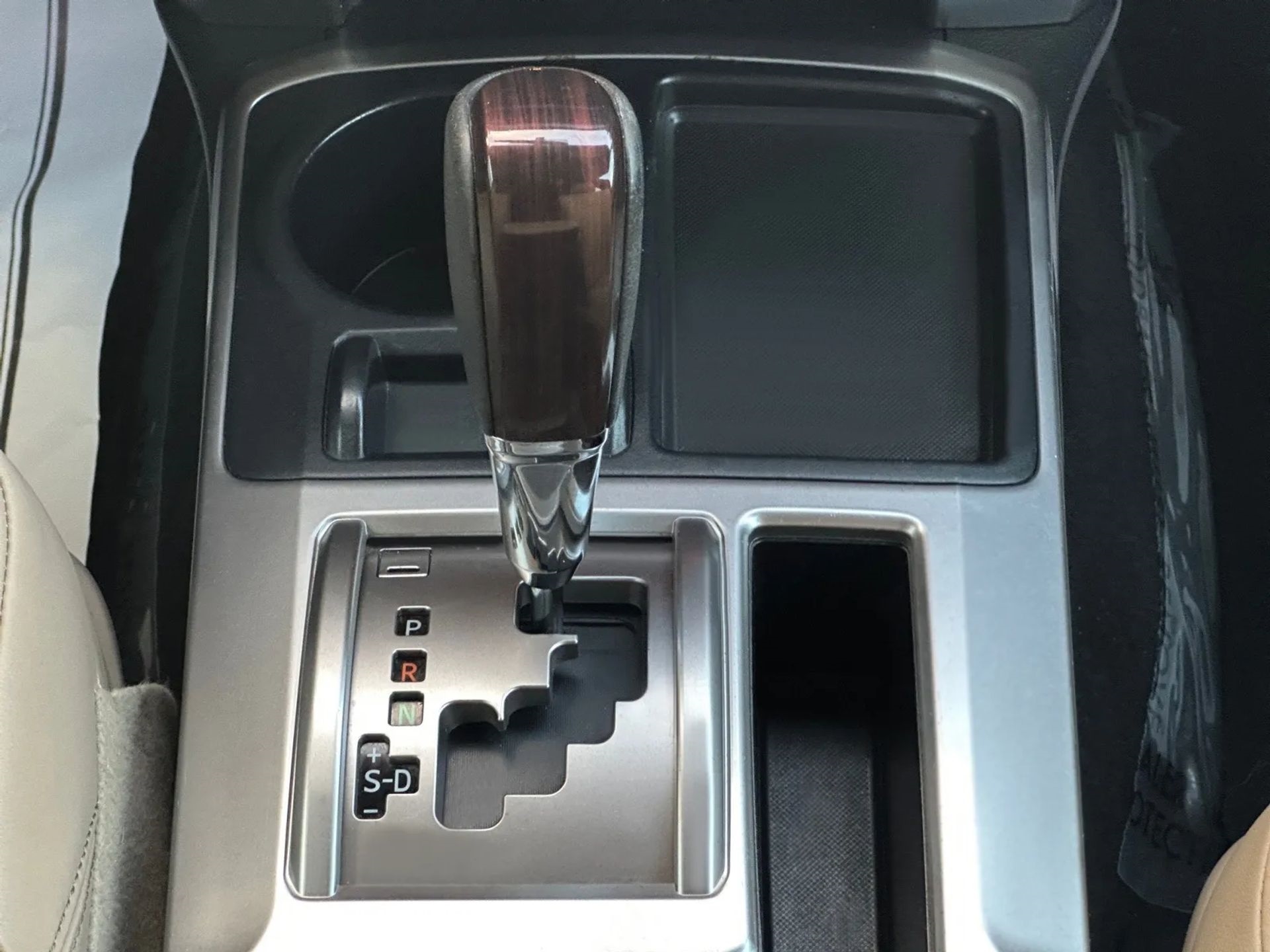 Toyota 4Runner RWD 4dr V6 SR5 Premium (Natl) 2015