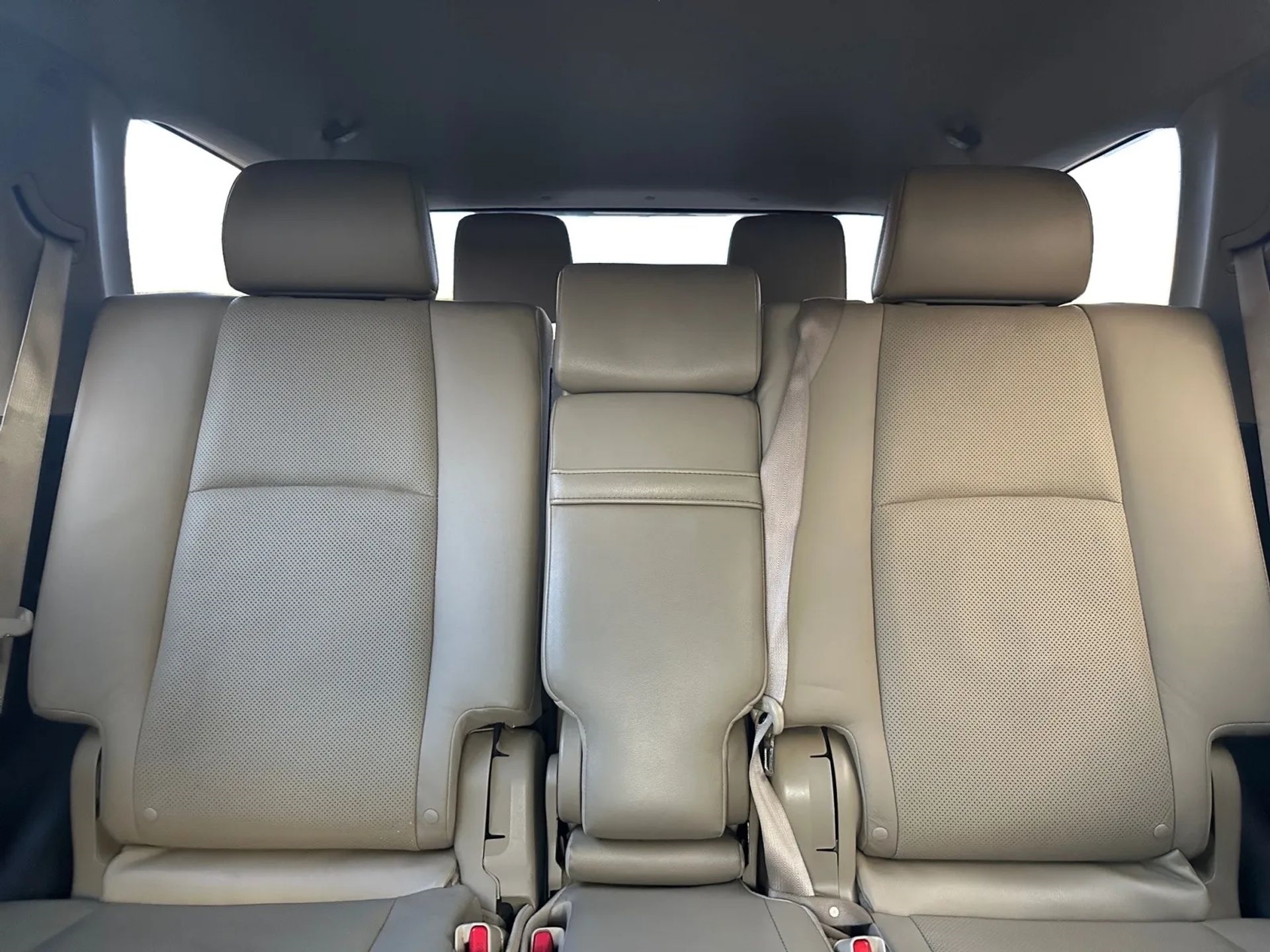 Toyota 4Runner RWD 4dr V6 SR5 Premium (Natl) 2015