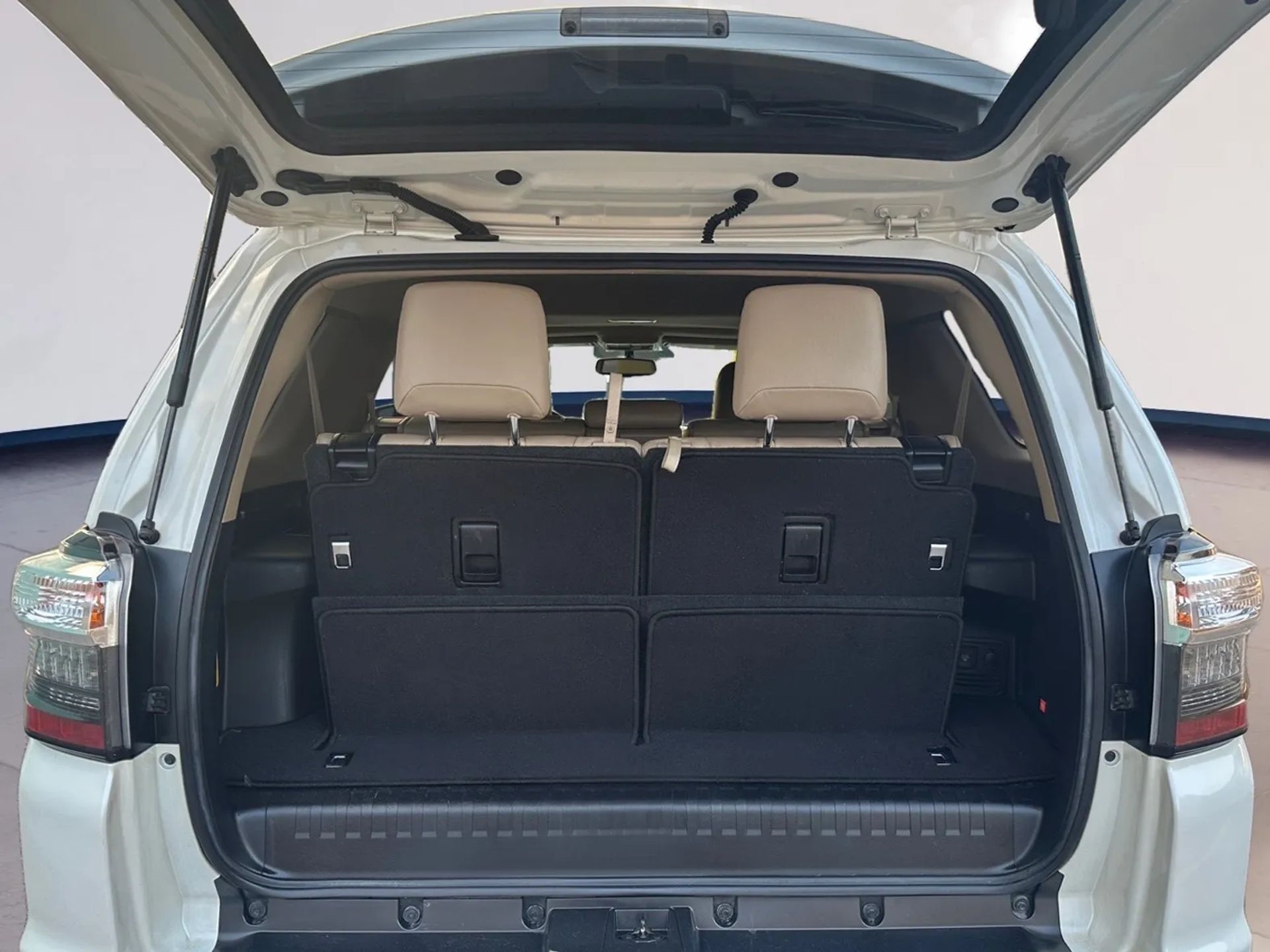 Toyota 4Runner RWD 4dr V6 SR5 Premium (Natl) 2015