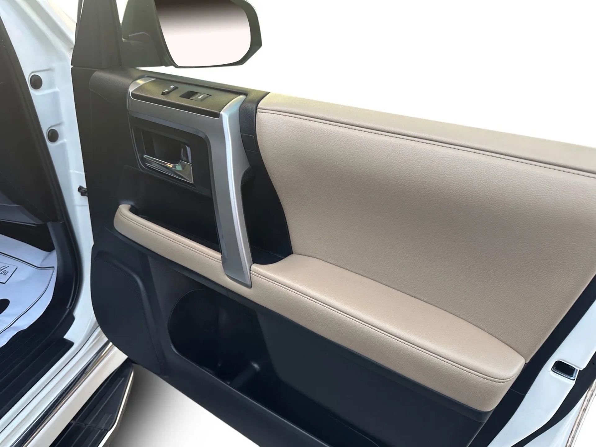 Toyota 4Runner RWD 4dr V6 SR5 Premium (Natl) 2015