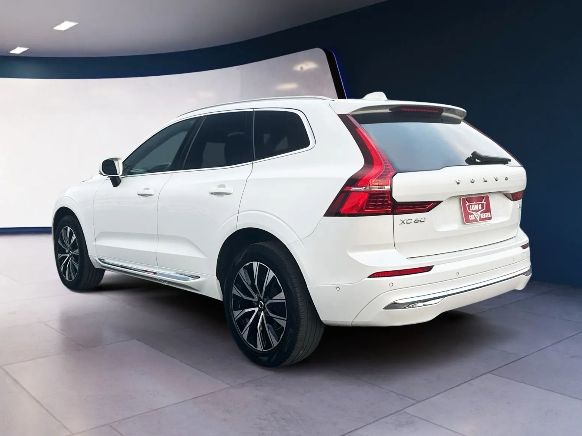 Volvo XC60 B5 FWD Plus Bright Theme 2023